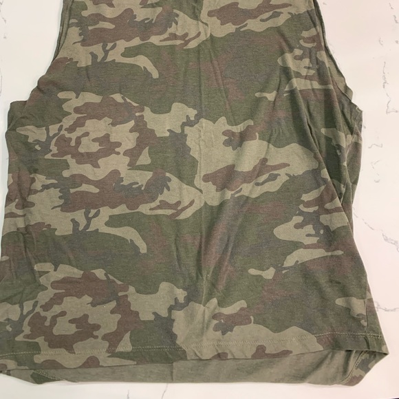 Drop tank Camouflaged - Picture 2 of 3